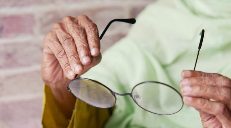 Gözlük erişilebilir tasarım: Ergonomik çerçeve ve kullanım kolaylığı