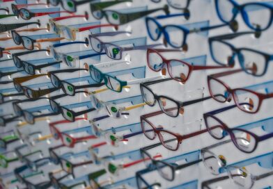 Gözlük Çerçeve Malzemeleri ve Optik Performans Rehberi