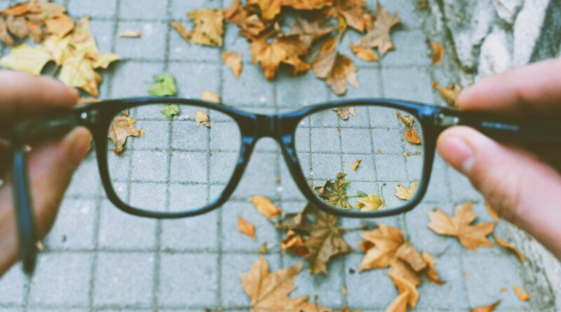 Gözlük lens kaplama: çeşitler ve optik performans rehberi