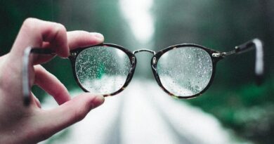 Gözlük Lens Kaplamaları ve Optik Kalite: Güncel Rehber